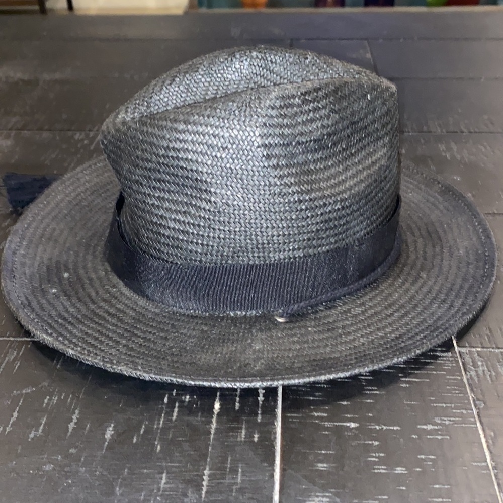 Host Pick 🎉💕Roxy M/L Black Beach Boho Vacation Straw Hat Tassel​​ - Picture 6 of 9